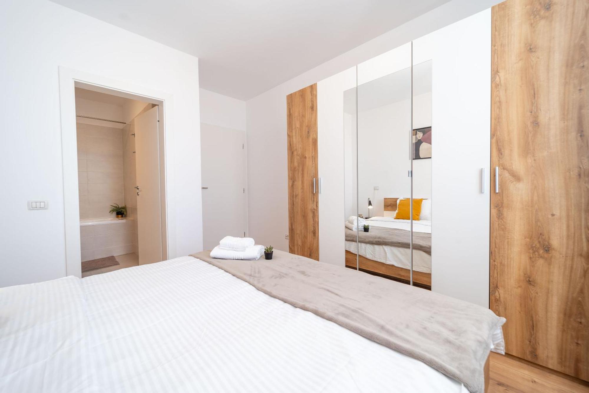 Modern Apollus Avenue - By Openhouse Apartments 蒂米什瓦拉 外观 照片